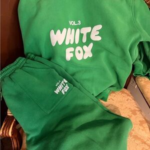 White Fox Boutique hoodie sweatshirt and jogger set